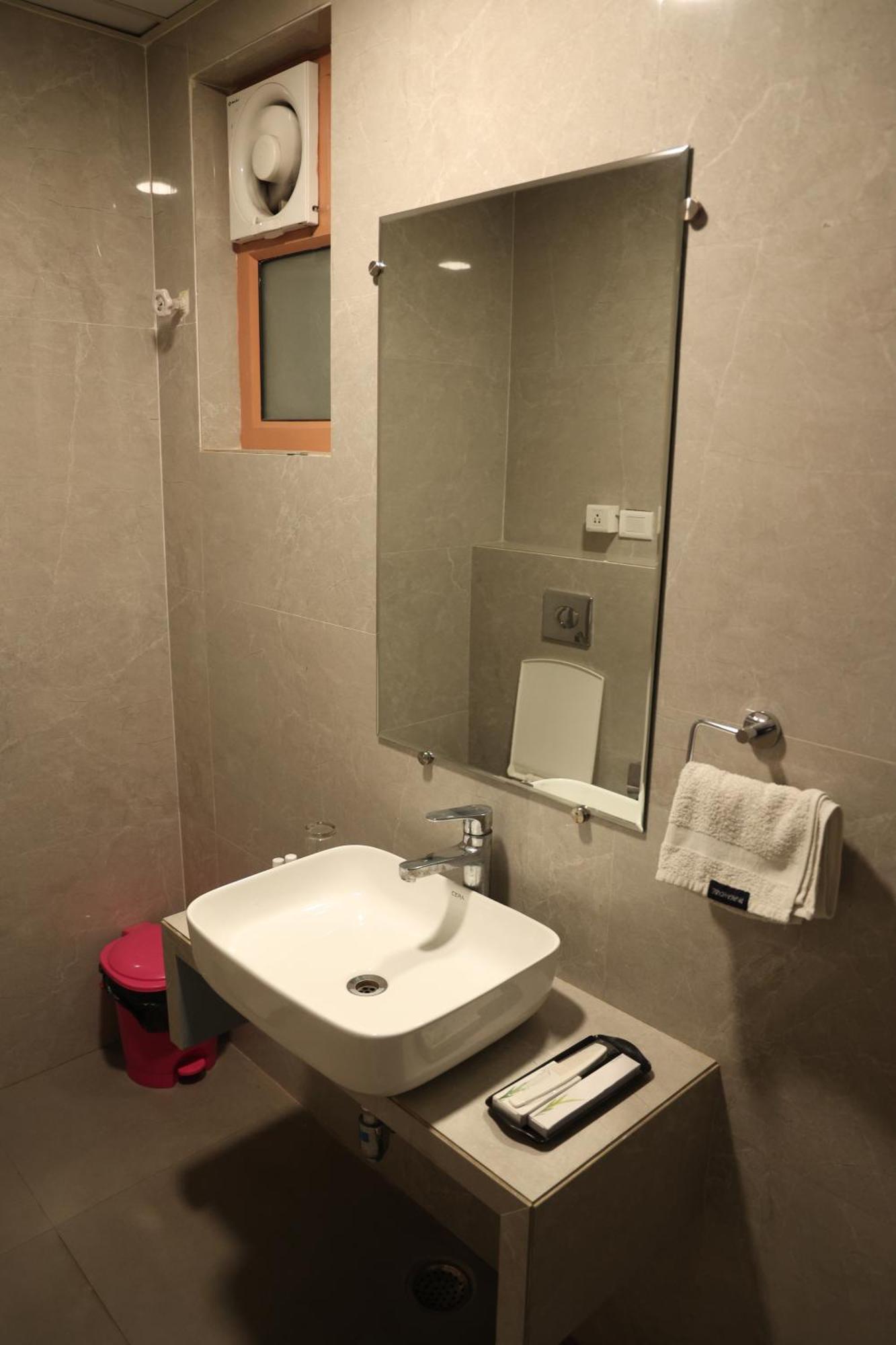 Hotel Pinaka Inn Lucknow Dış mekan fotoğraf